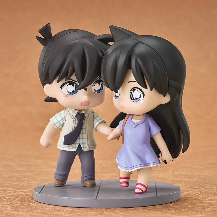 Detective Conan: Shinichi Kudo & Ran Mori: Qset+ Mini-Figure 2-Pack: 8cm
