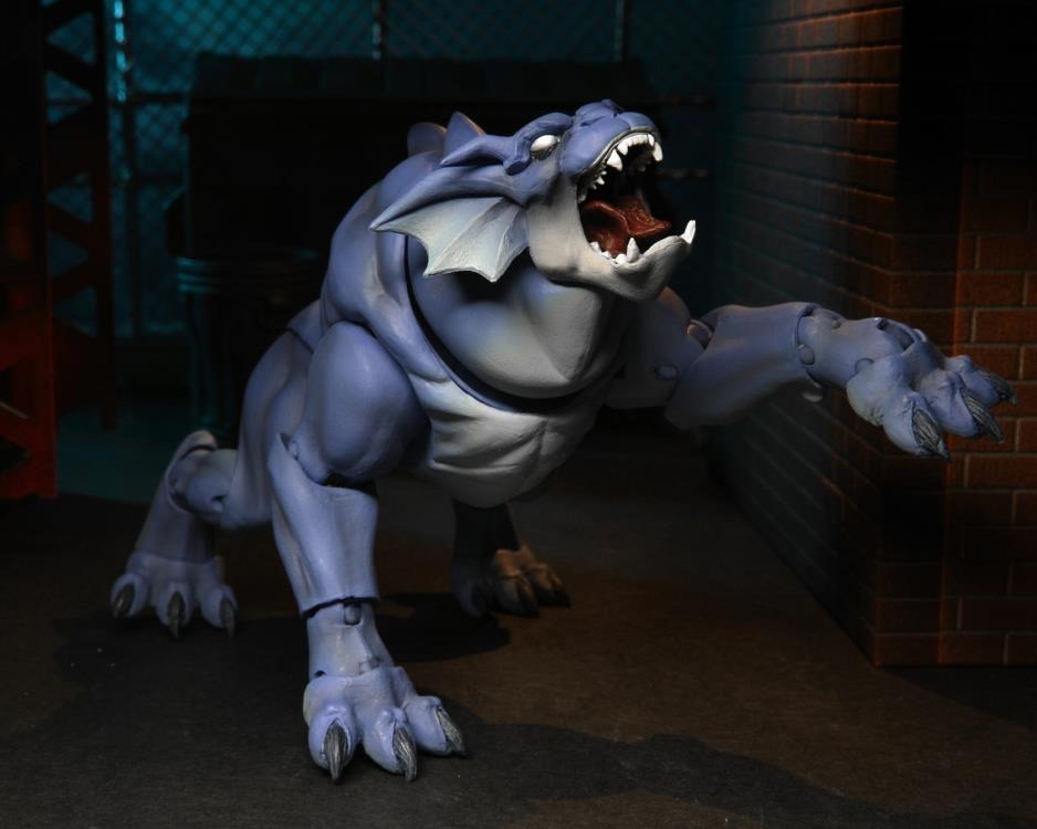 Gargoyles: Bronx (Closed Wings): Ultimate 7 Inch: Action Figure - Neca Action Figure