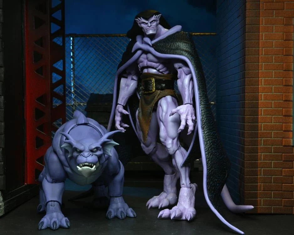 Gargoyles: Bronx (Closed Wings): Ultimate 7 Inch: Action Figure - Neca Action Figure
