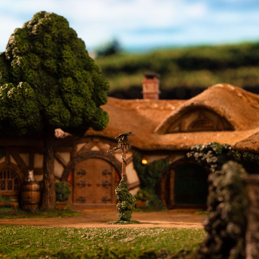 Lord of the Rings Statue The Green Dragon Inn - Weta Workshop Statues
