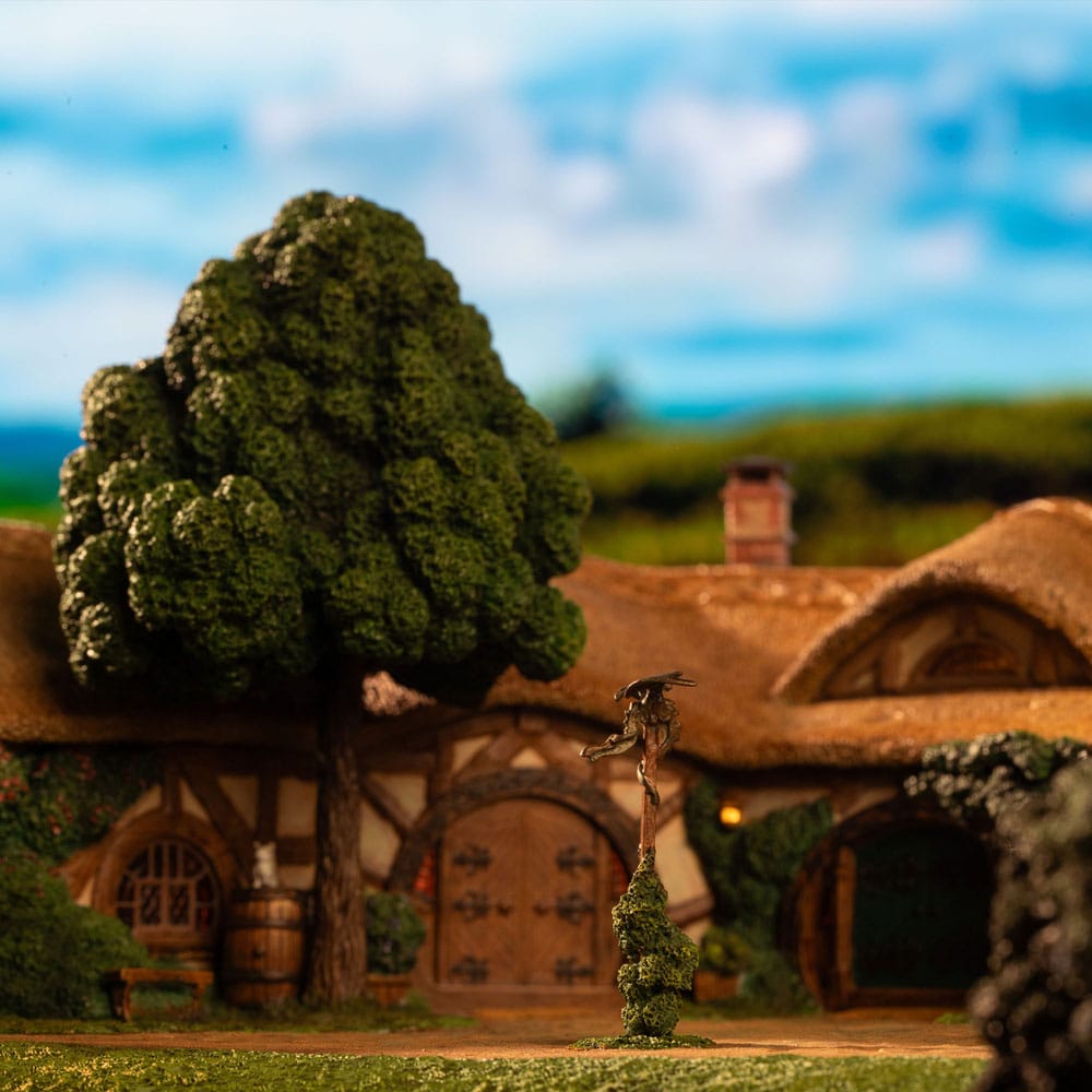 Lord of the Rings Statue The Green Dragon Inn - Weta Workshop Statues