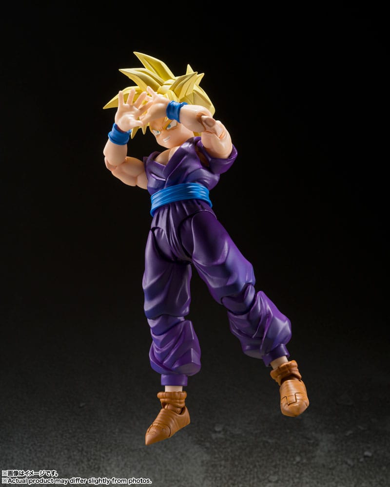 Dragon Ball Z S.H. Figuarts Action Figure Super Saiyan Son Gohan - The Warrior Who Surpassed Goku 11 cm - Bandai Tamashii Nations Action Figures