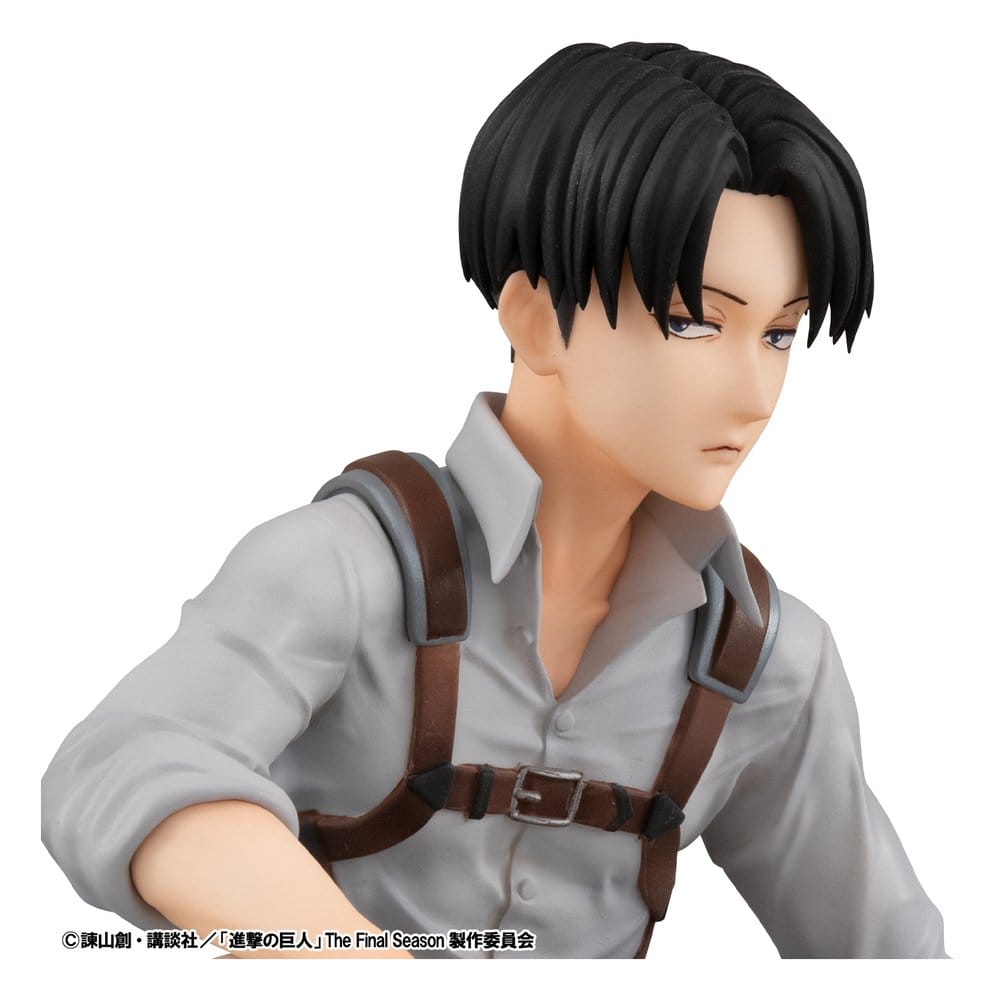 Attack on Titan G.E.M. Series PVC Figure Squad Captain Levi Palm Size - Megahouse Statues