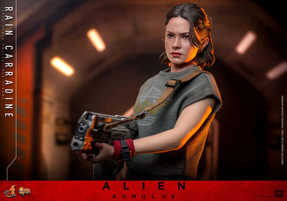Alien: Romulus: Rain Carradine: 1/6th Scale Action Figure - Hot Toys Action Figure