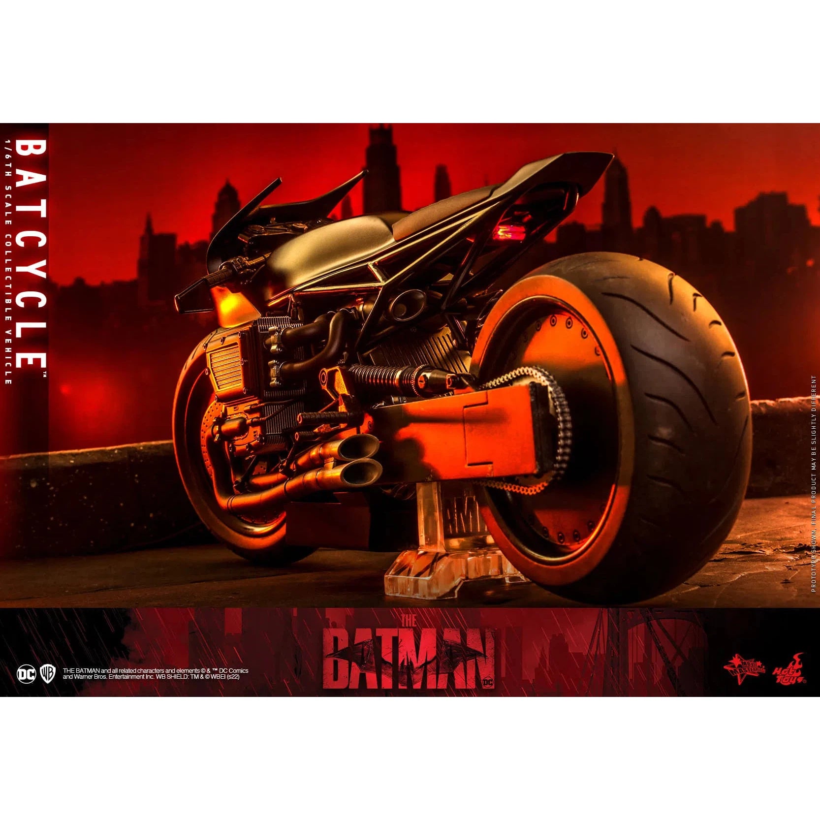 Batcycle: The Batman: DC Comics: MMS642 Hot Toys