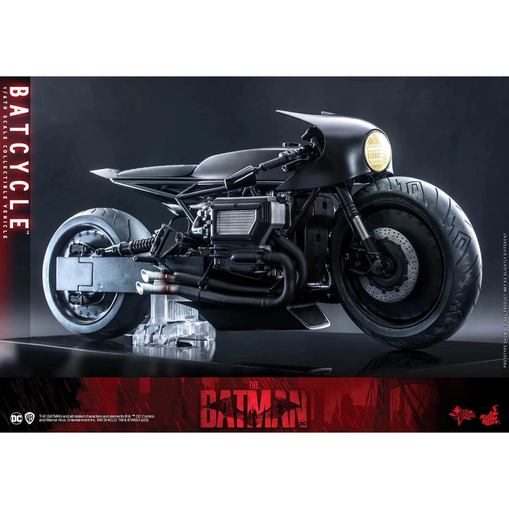 Batcycle: The Batman: DC Comics: MMS642 Hot Toys