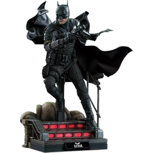 Batman Deluxe: The Batman: DC Comics: MMS639 - Hot Toys Action Figures