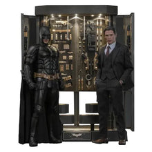 Batman: The Dark Knight: Armory With Bruce Wayne & Batman: 2.0: Hot Toys Hot Toys