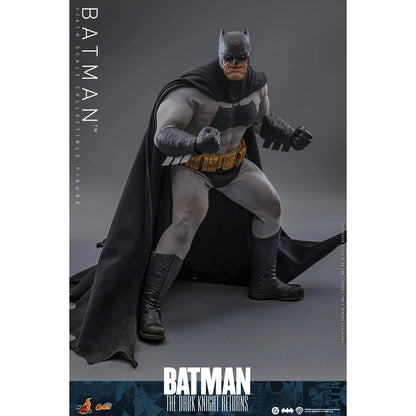 Batman The Dark Knight Returns: Batman: 1/6th Scale Action Figure - Hot Toys Action Figure