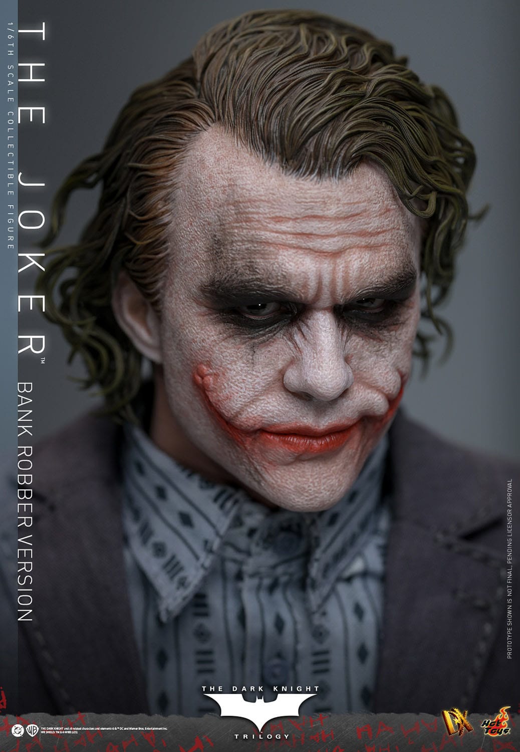 Hot Toys Batman: The Dark Knight: The Joker (Bank Robber Version