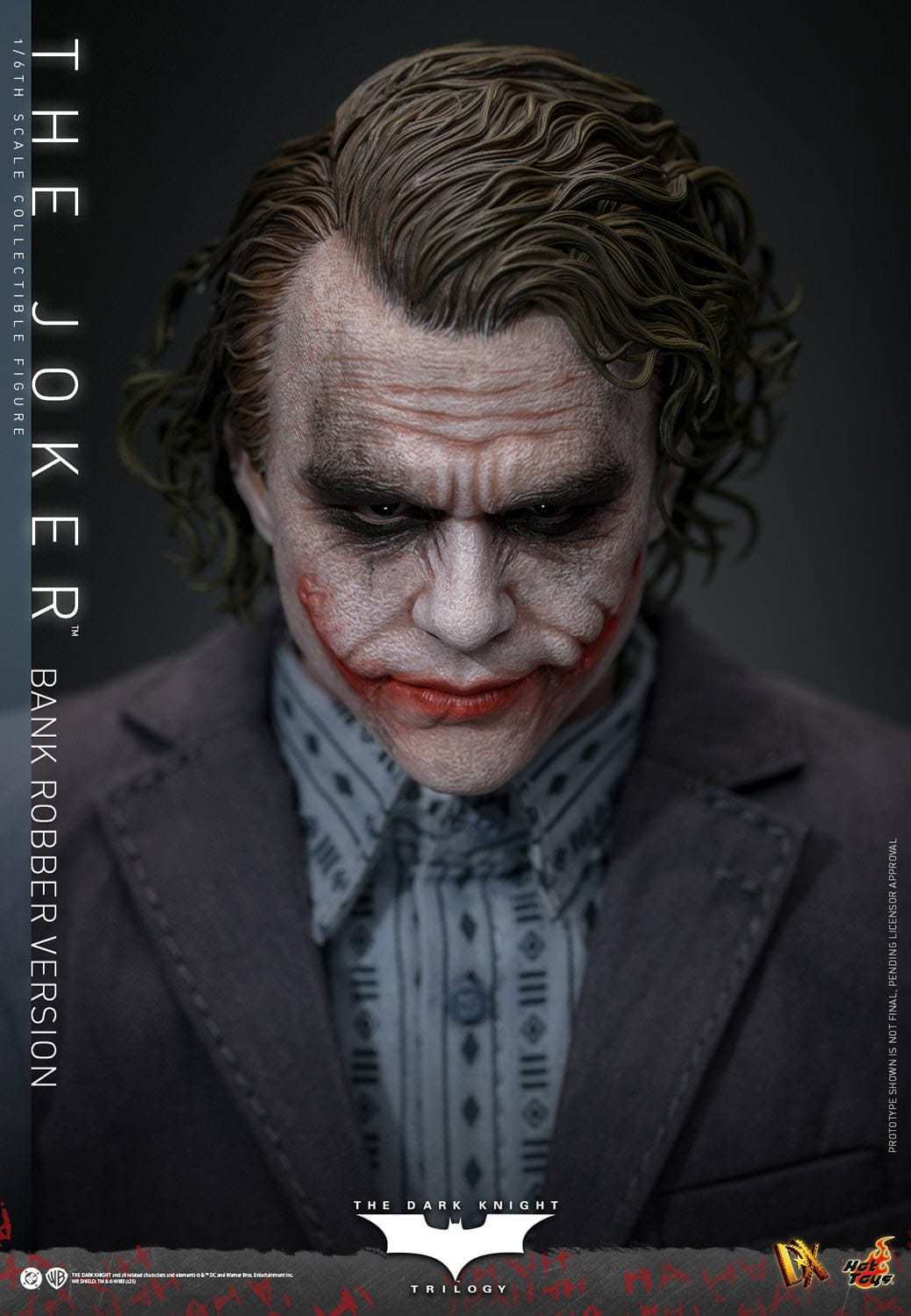 Batman: The Dark Knight: The Joker (Bank Robber Version) DX: 1/6th - Hot Toys Action Figures