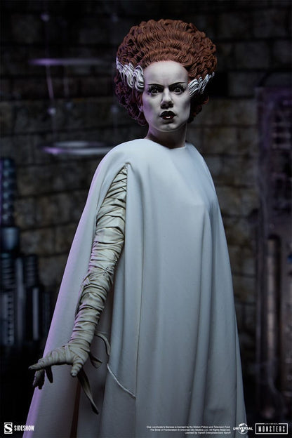Bride of Frankenstein Premium Format Mixed Media Statue The Bride of Frankenstein (Fabric Costume) 55 cm - Sideshow Collectibles Statue
