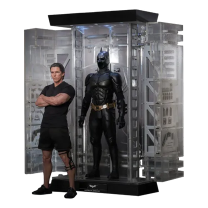Bruce Wayne With Batman Armory: The Dark Knight Rises - Hot Toys Action Figures