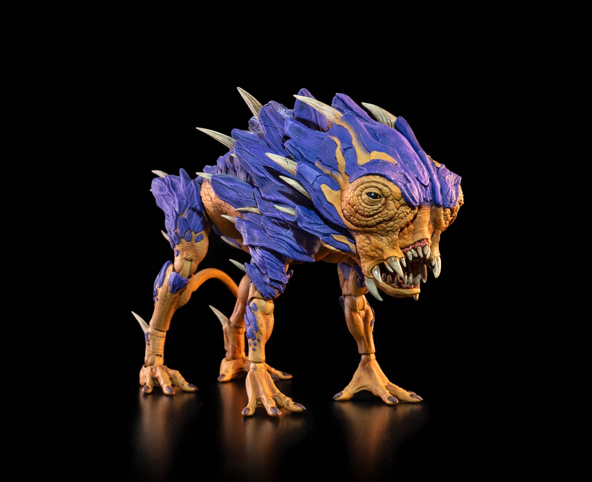 Cosmic Legions: OxKrewe Book One Thraxxon Action Figure Lowland Scapeback (Deluxe Creature) - Four Horsemen Action Figure