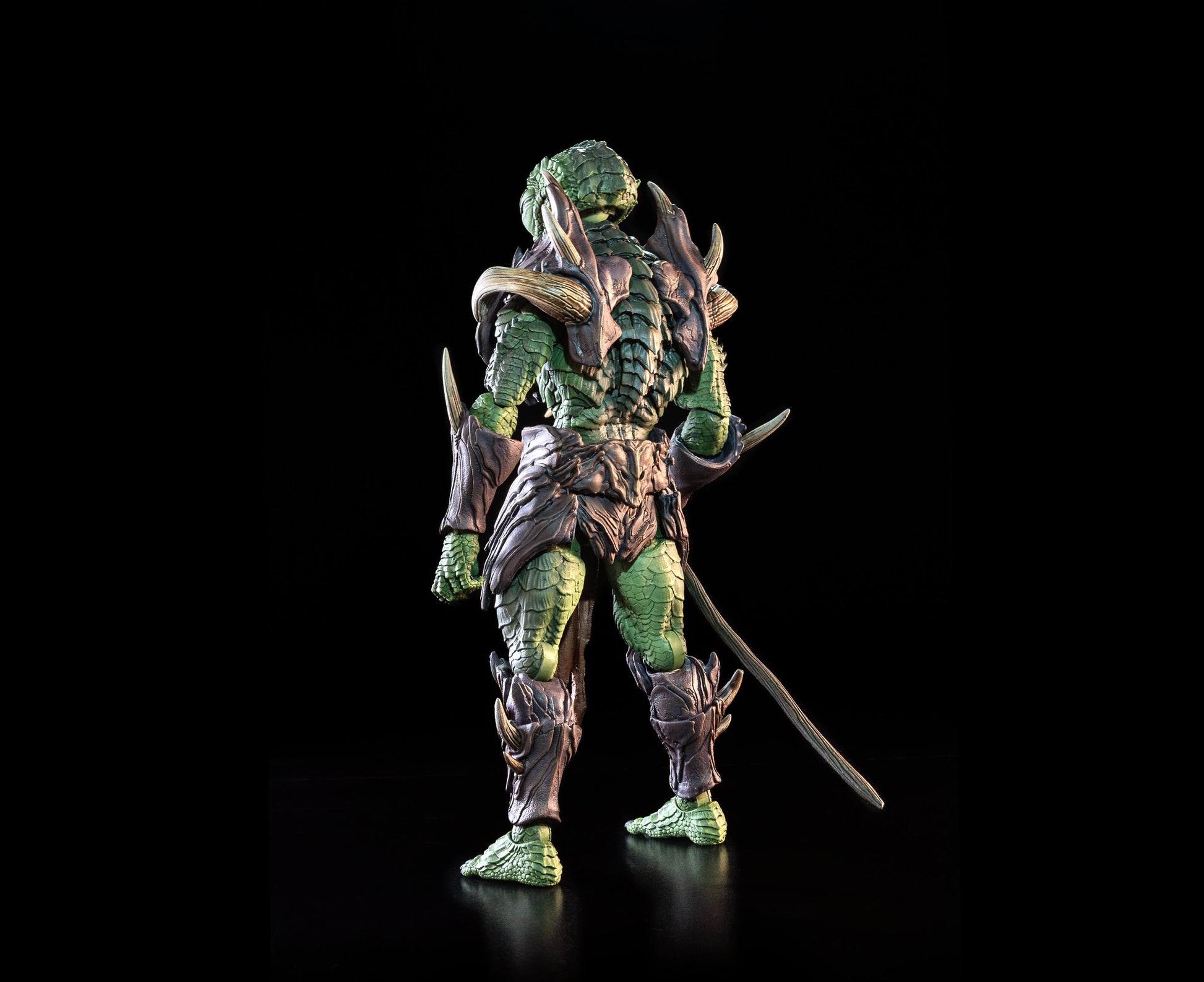 Cosmic Legions: OxKrewe Book One Thraxxon Action Figure Thraxxian Scout - Four Horsemen Action Figure