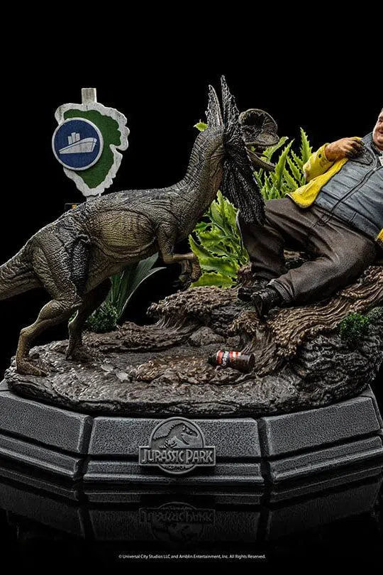 Dennis Nedry & Dilophosaurus: Jurassic Park: Art Scale Statue: Iron Studios