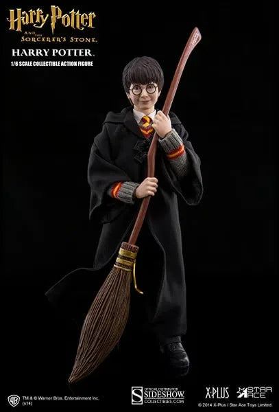 Harry Potter & The Sorcerers Stone: Harry Potter: Sixth Scale Figure Star Ace