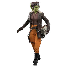 Hera Syndulla: Star Wars: Ahsoka: Hot Toys Hot Toys