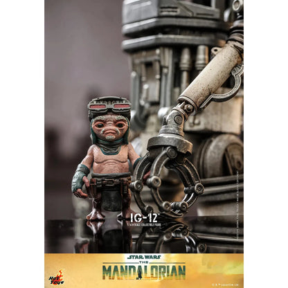 IG-12: With Accessories: Star Wars: The Mandalorian - Hot Toys Action Figure