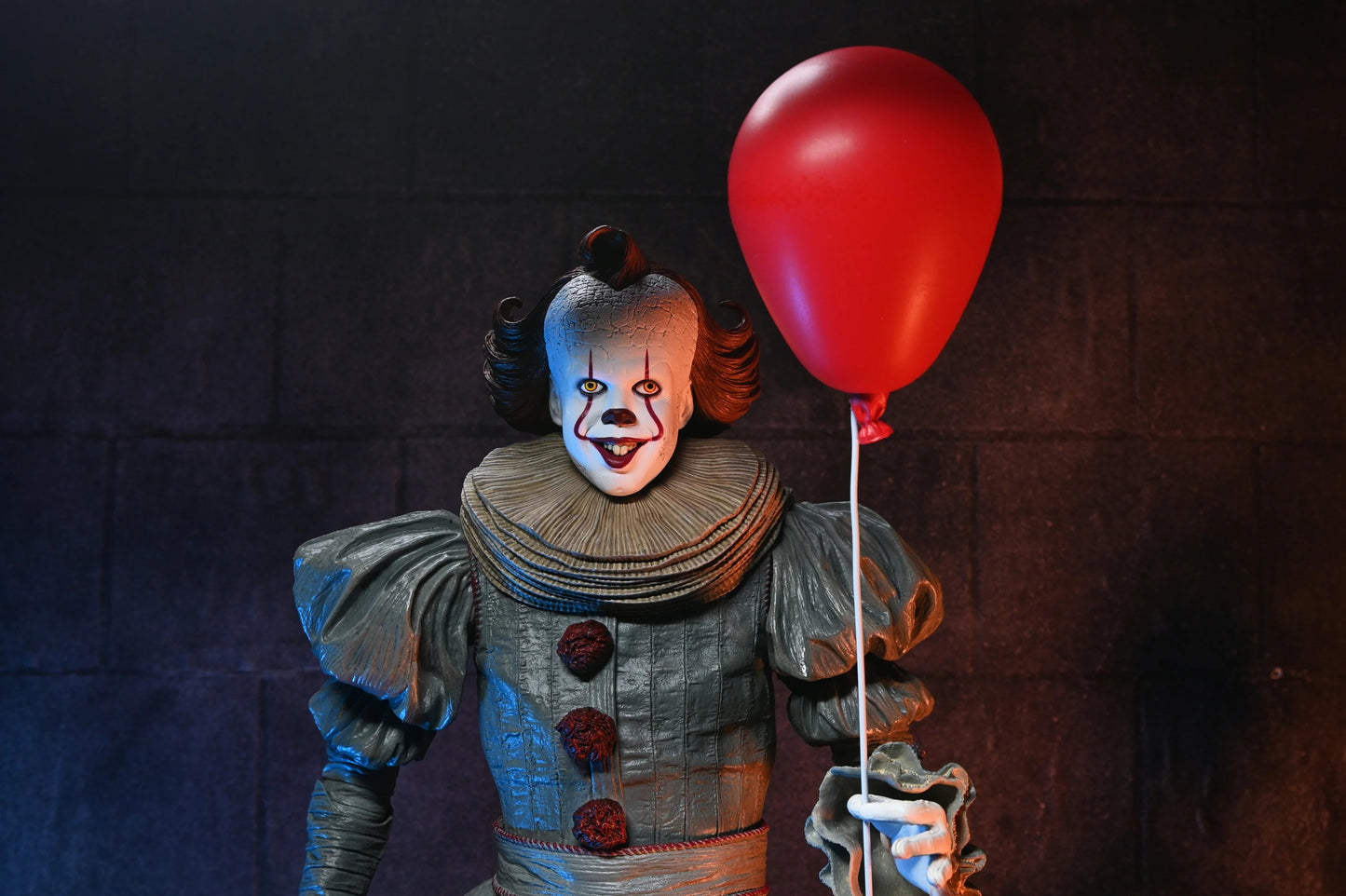 IT: Welcome to Derry: Pennywise: 1/4 Scale Action Figure - Neca Action Figure