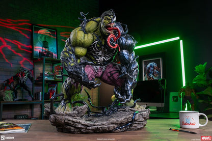 Marvel: Venomized Hulk: Premium Format Statue - Sideshow Collectibles Statue