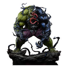 Marvel: Venomized Hulk: Premium Format Statue - Sideshow Collectibles Statue