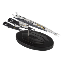 Mass Effect: Cerberus Normandy SR-2: Replica - Dark Horse Vehicles