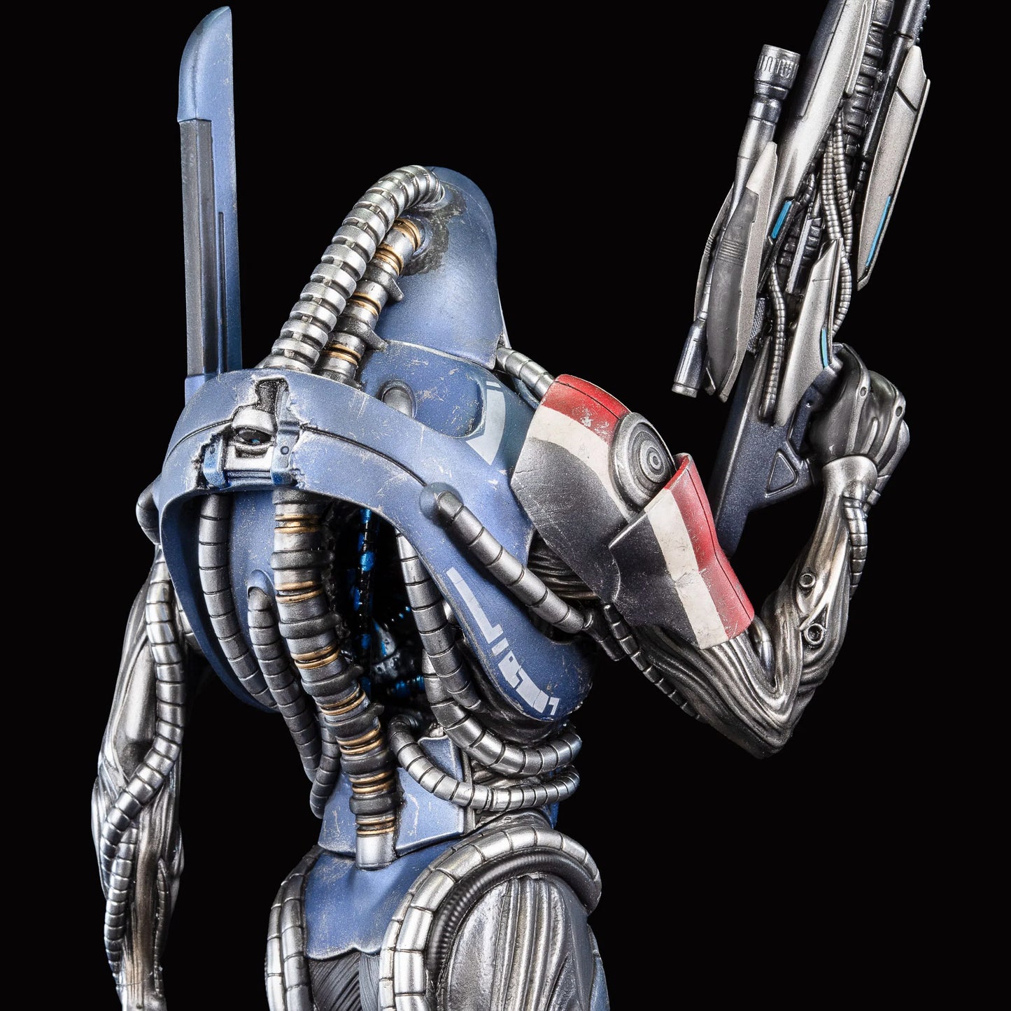 Mass Effect: Legion: PVC Statue - Dark Horse Statue
