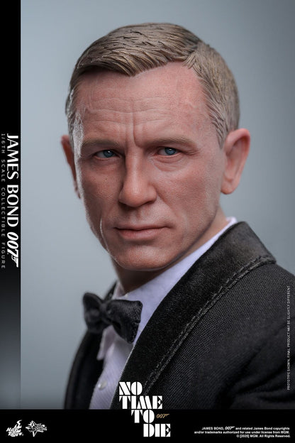 No Time To Die: James Bond: 1/6th - Hot Toys Action Figures