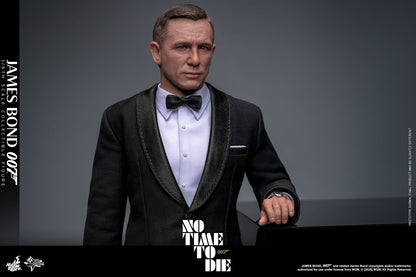 No Time To Die: James Bond: 1/6th Scale Action Figure - Hot Toys Action Figure