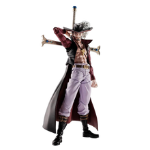 One Piece S.H.Figuarts Action Figure Dracule Mihawk Hawkeye - Bandai Tamashii Nations Action Figures