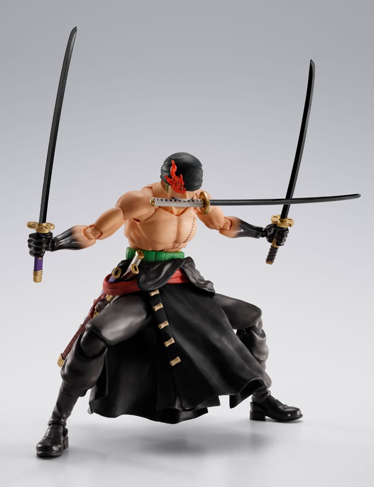 One Piece S.H.Figuarts Action Figure Roronoa Zoro The King of Hell 15 cm - Bandai Tamashii Nations Action Figures