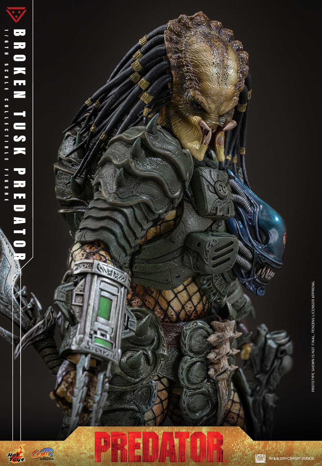Predator: Broken Tusk Predator: 1/6th Scale Action Figure - Hot Toys Action Figure