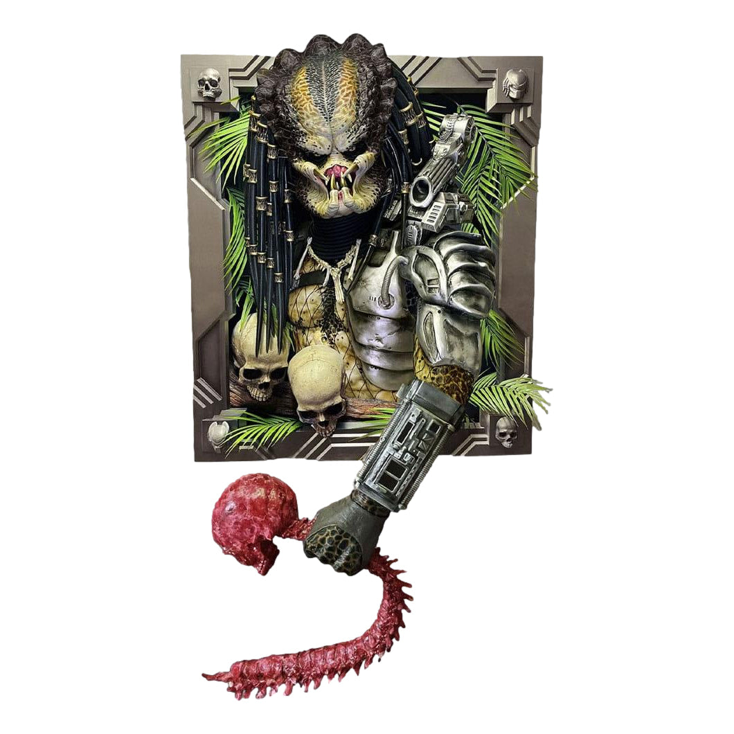Predator Life-Size Wall Sculpture - Hollywood Collectibles Group Home & Decor