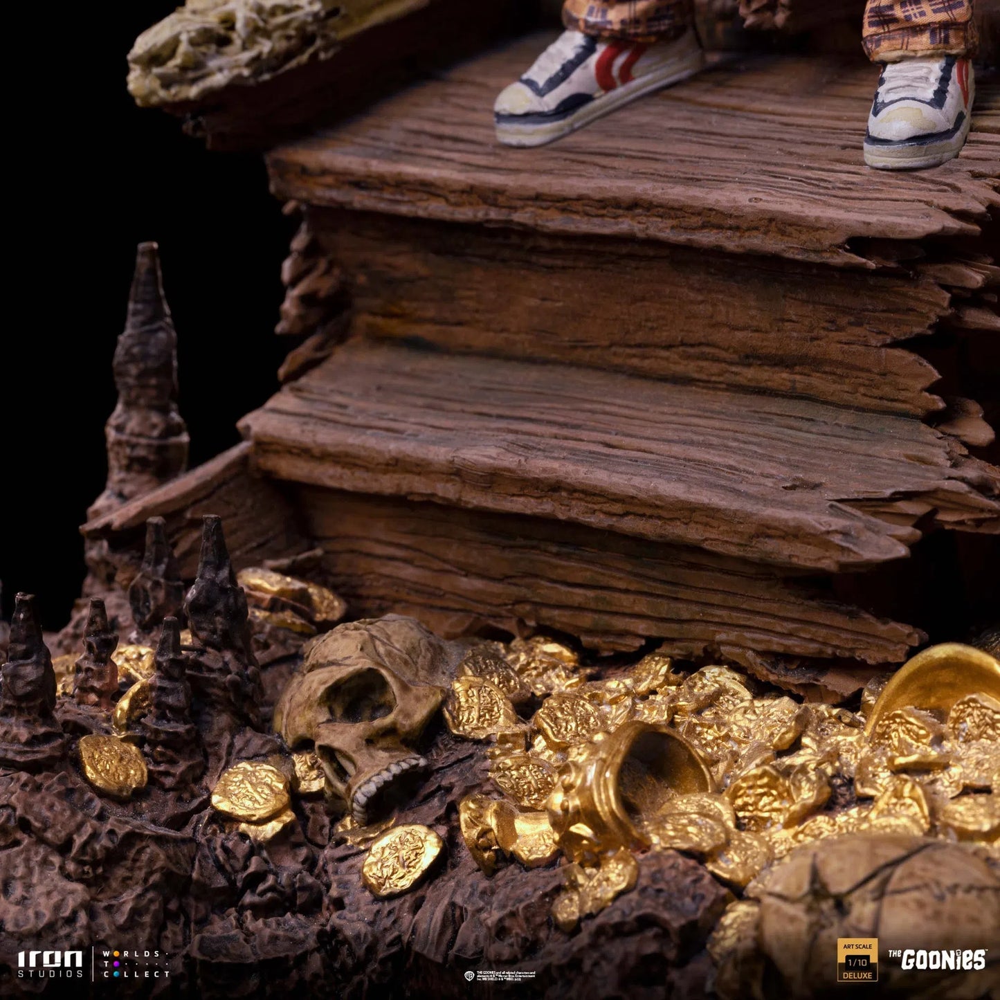Sloth And Chunk: Deluxe: The Goonies: 1/10 Art Scale by Iron Studios – Statue, [scale], UK stockist Planet Action Figures