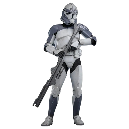 Star Wars: The Clone Wars: Battalion Wolfpack Clone Trooper: 1/6th - Hot Toys Action Figures