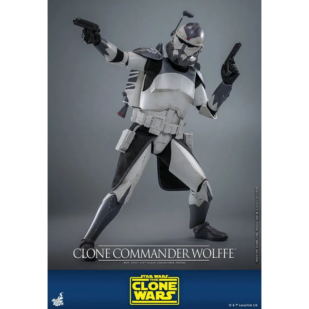 Star Wars: The Clone Wars: Clone Commander Wolffe: 1/6th - Hot Toys Action Figures