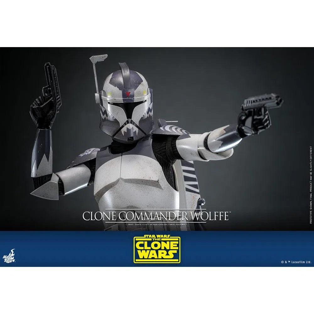 Star Wars: The Clone Wars: Clone Commander Wolffe: 1/6th - Hot Toys Action Figures