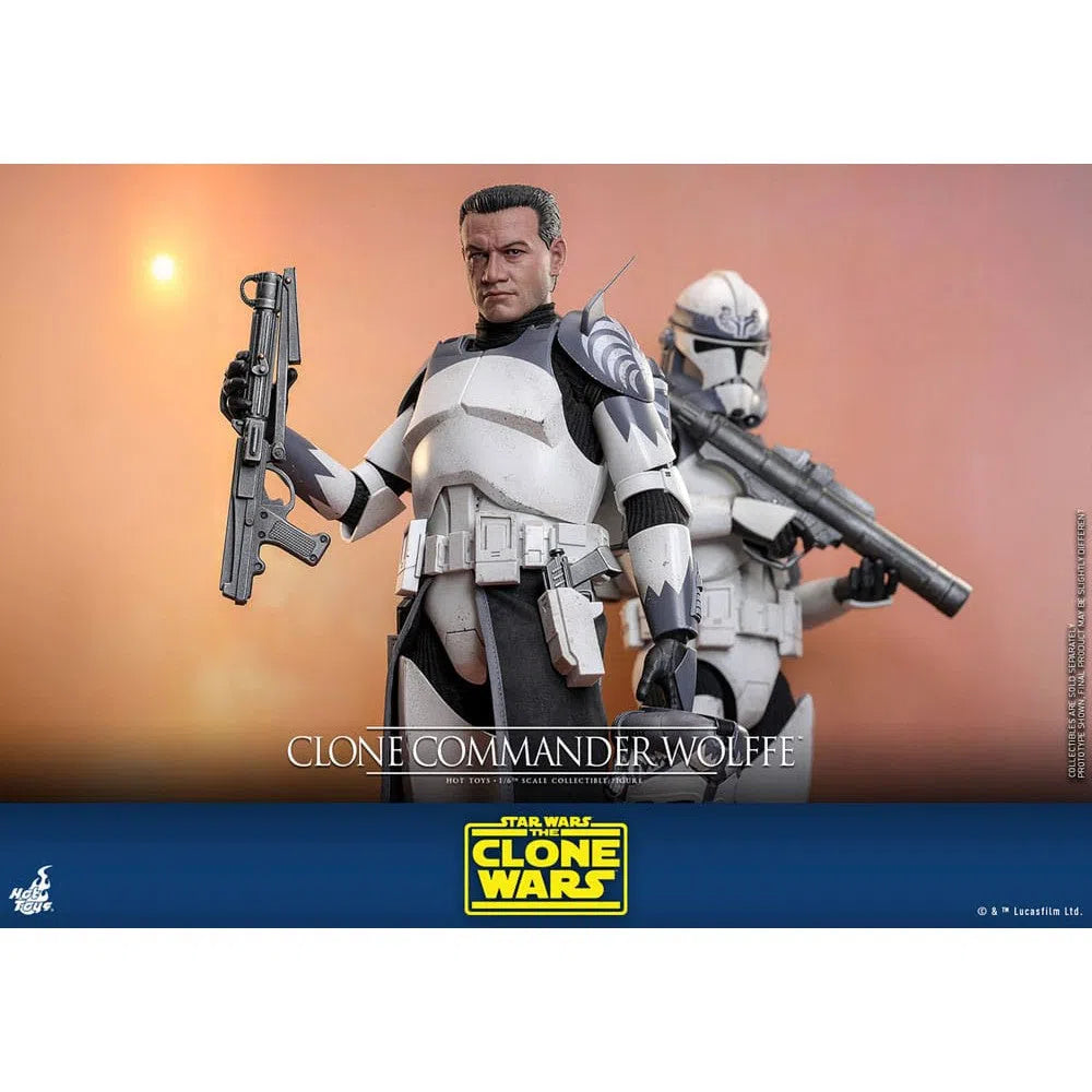 Star Wars: The Clone Wars: Clone Commander Wolffe: 1/6th - Hot Toys Action Figures