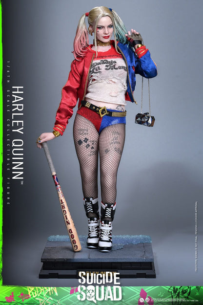 Suicide Squad (2016): Harley Quinn: 1/6th Scale Action Figure - Hot Toys Action Figure