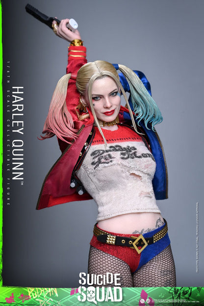 Suicide Squad (2016): Harley Quinn: 1/6th Scale Action Figure - Hot Toys Action Figure