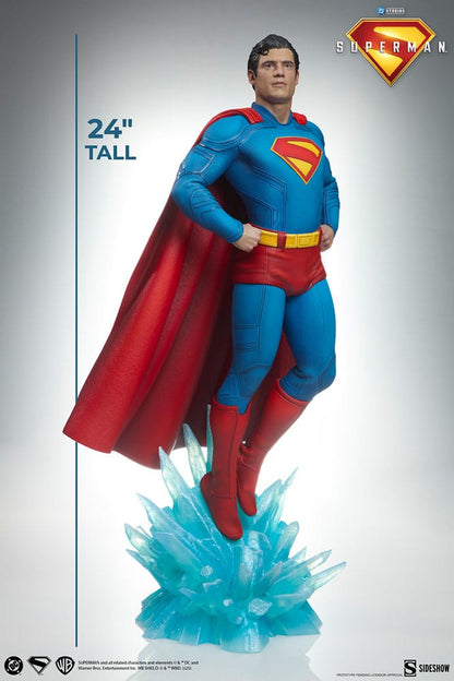 Superman (2025): Superman: Premium Format Statue - Sideshow Collectibles Statue