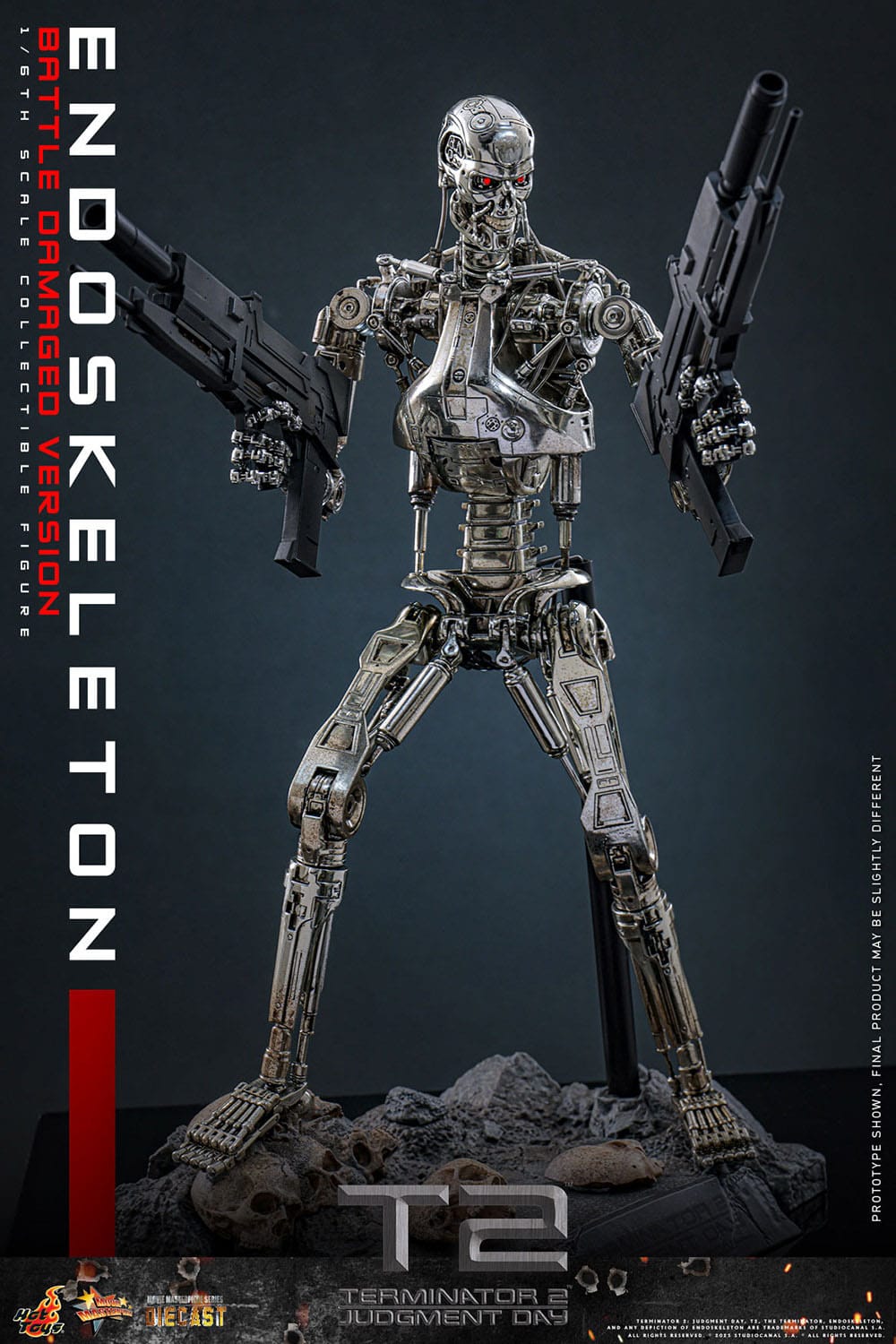 Terminator 2: Judgement: Endoskeleton (Battle Damaged Ver.): 1/6th - Hot Toys Action Figures