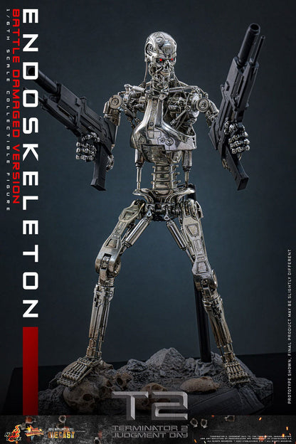 Terminator 2: Judgement: Endoskeleton (Battle Damaged Ver.): 1/6th - Hot Toys Action Figures