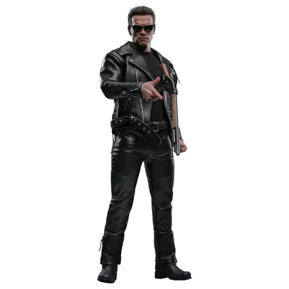 Terminator 2: T-800 Version 2.0: MMS795: 1/6th - Hot Toys Action Figures