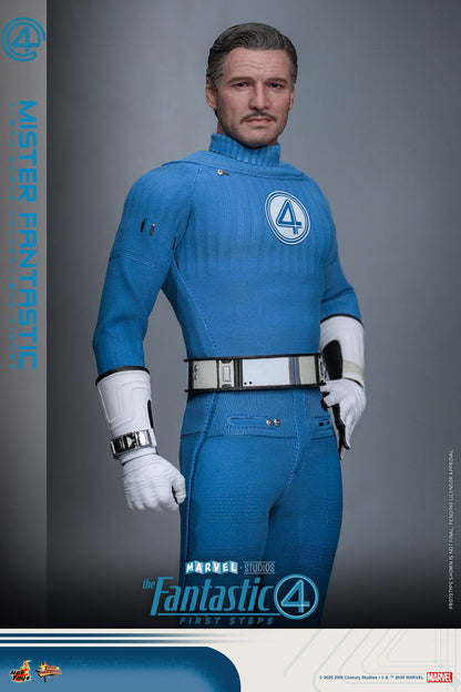 The Fantastic Four: First Steps: Mr Fantastic: 1/6th - Hot Toys Action Figures
