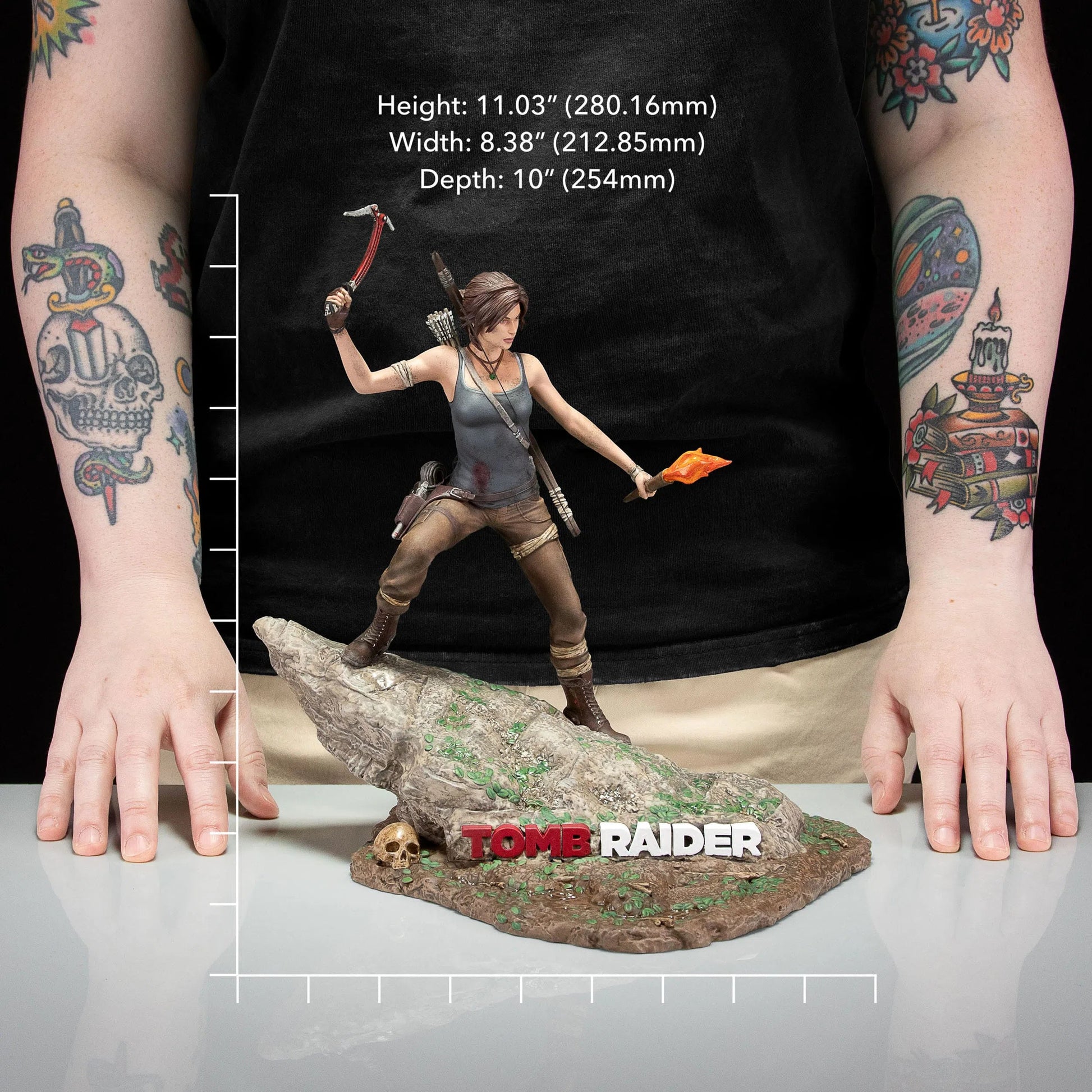 Tomb Raider: Lara Croft (Survivor): PVC Statue: Dark Horse by Dark Horse – Statue, [scale], UK stockist Planet Action Figures