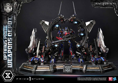 Transformers: Dark of the Moon (Film) Museum Masterline Statue Optimus Prime Weapons Depot 12 - Prime 1 Studio Statues
