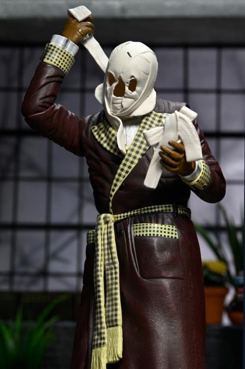 Universal Monsters: Invisible Man "Kemp House" (Colour Ver): Ultimate 7" Action Figure Neca