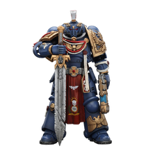 Warhammer 40,000: Space Marine 2 Action Figure Ultramarines Relic Primus Armour with Plasma Pistol and Combat Blade - Joy Toy Action Figures